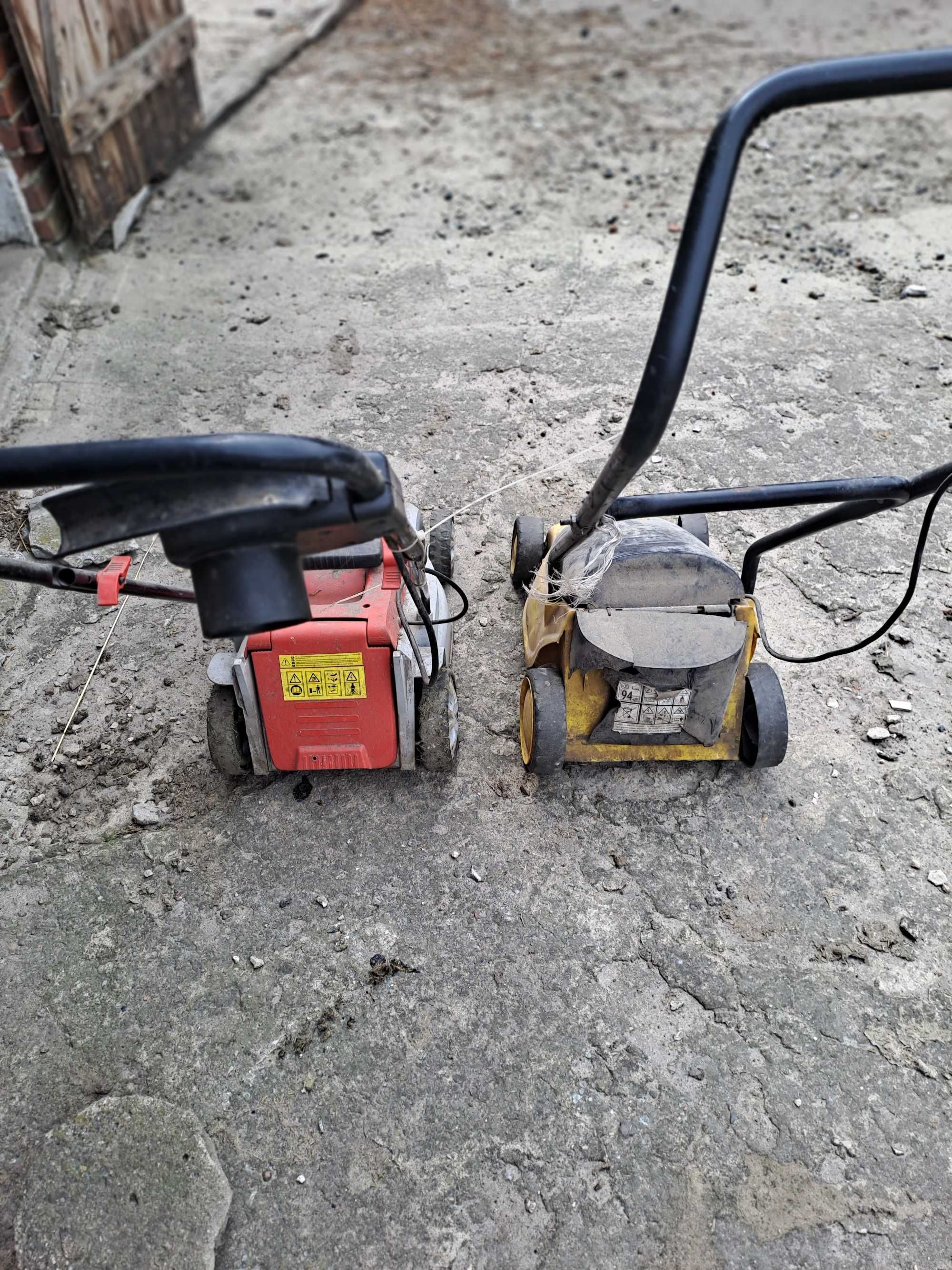 Kosiarka elektryczna  czerwona