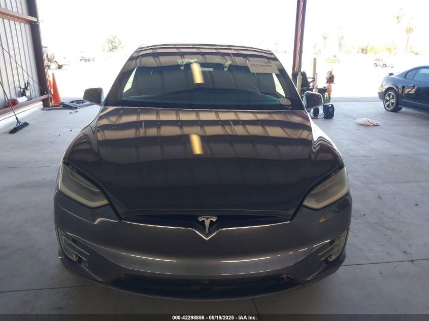 Розборка шрот запчастини Tesla Model X 2016-2021 100D 75D 90D