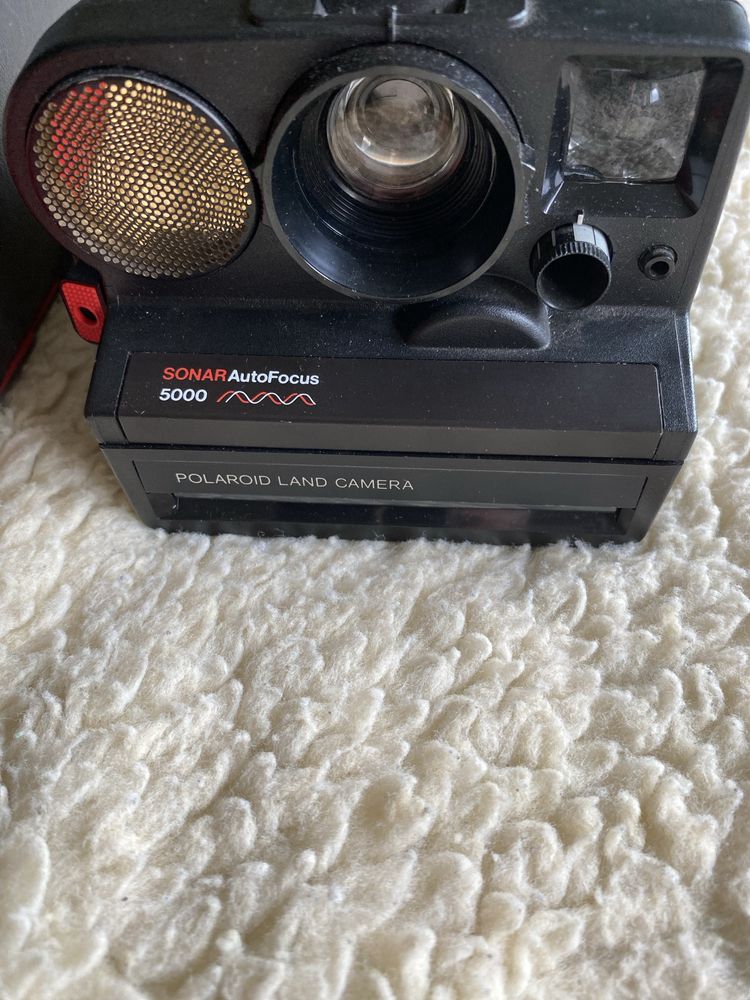 Stary polaroid, aparat fotograficzny sonar autofocus 5000