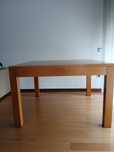 Mesa de sala de jantar em cerejeira