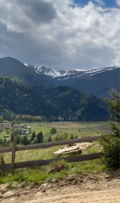 Підїздна  діоянка в Дземброні .