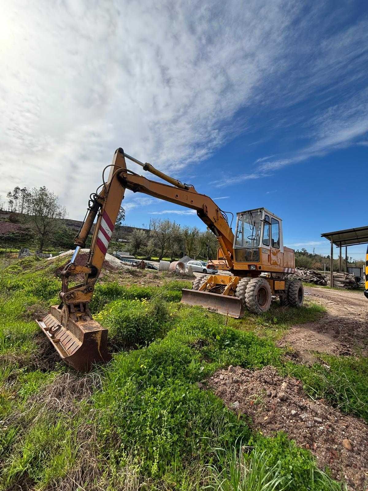 Giratória Liebherr 900