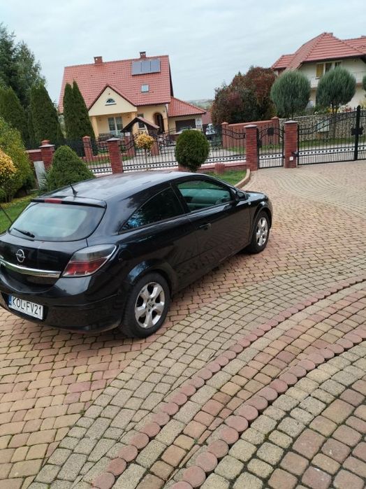 Opel Astra GTC  1.7