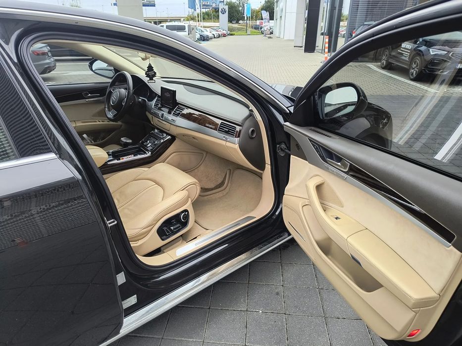 Audi A8 AUDI A8  4.2 TDI  D4 Quatro Masaże Bose 350 KM