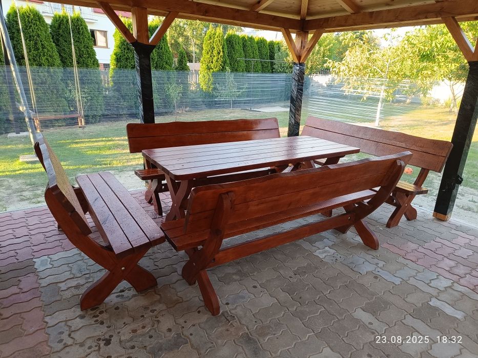 zestaw ogrodowy drewniany stół ławki