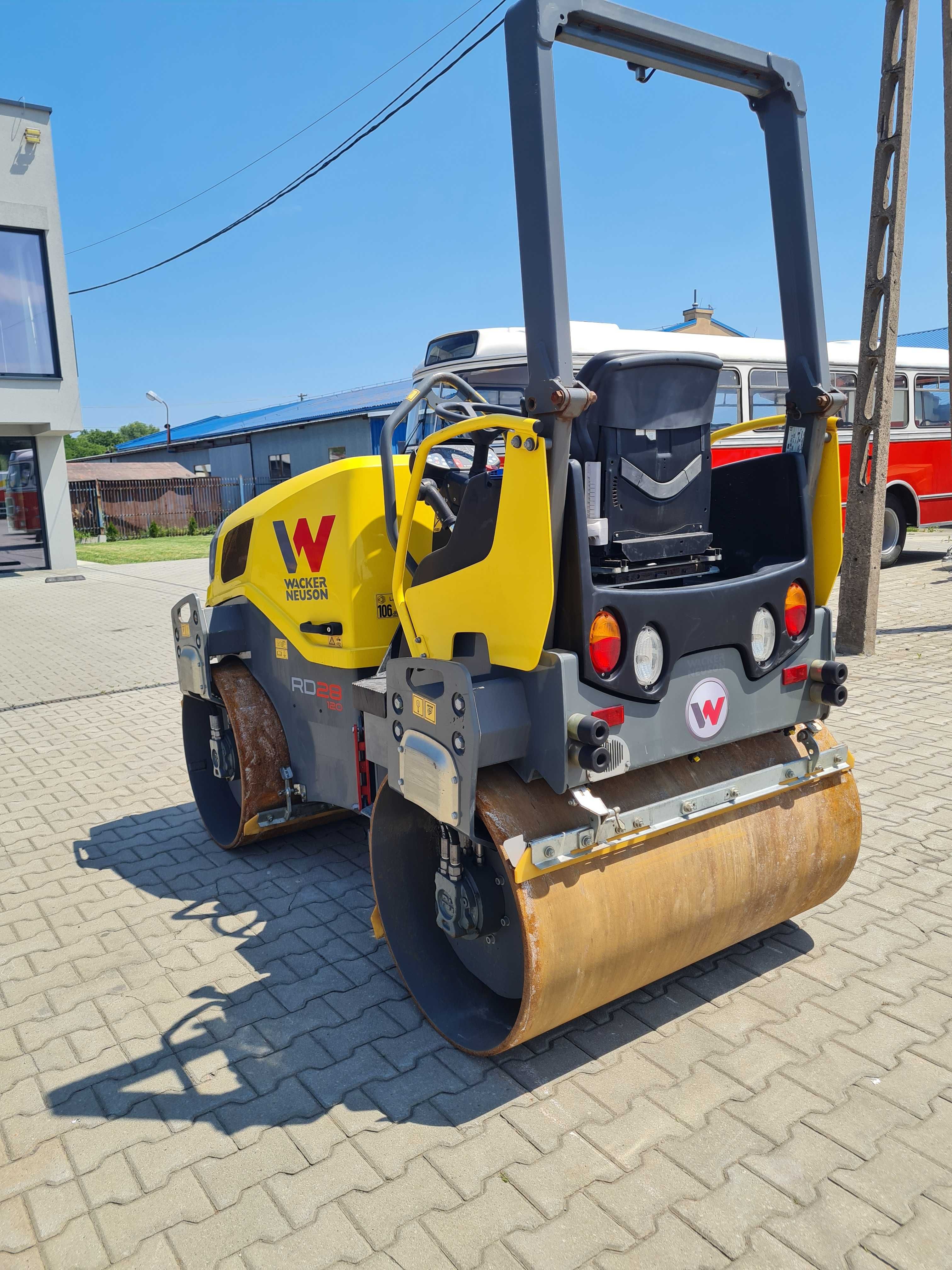 Walec samojezdny bębnowy Wacker Neuson RD28-120 rok prod 2019