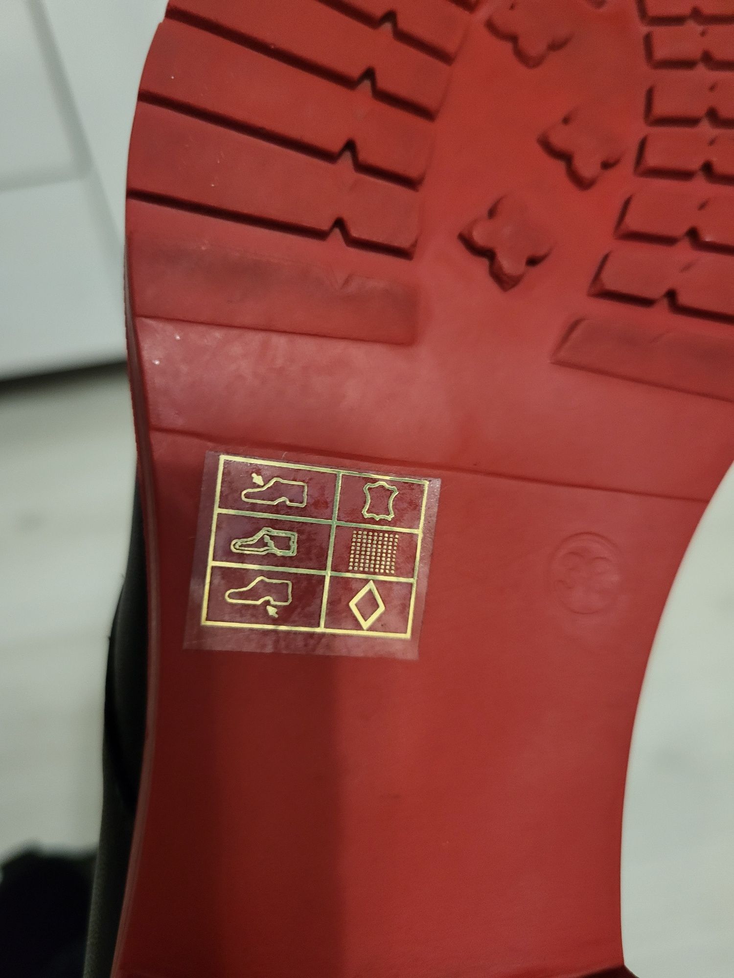Oryginalne skórzane buty damskie Artiker r.38 skóra naturalna