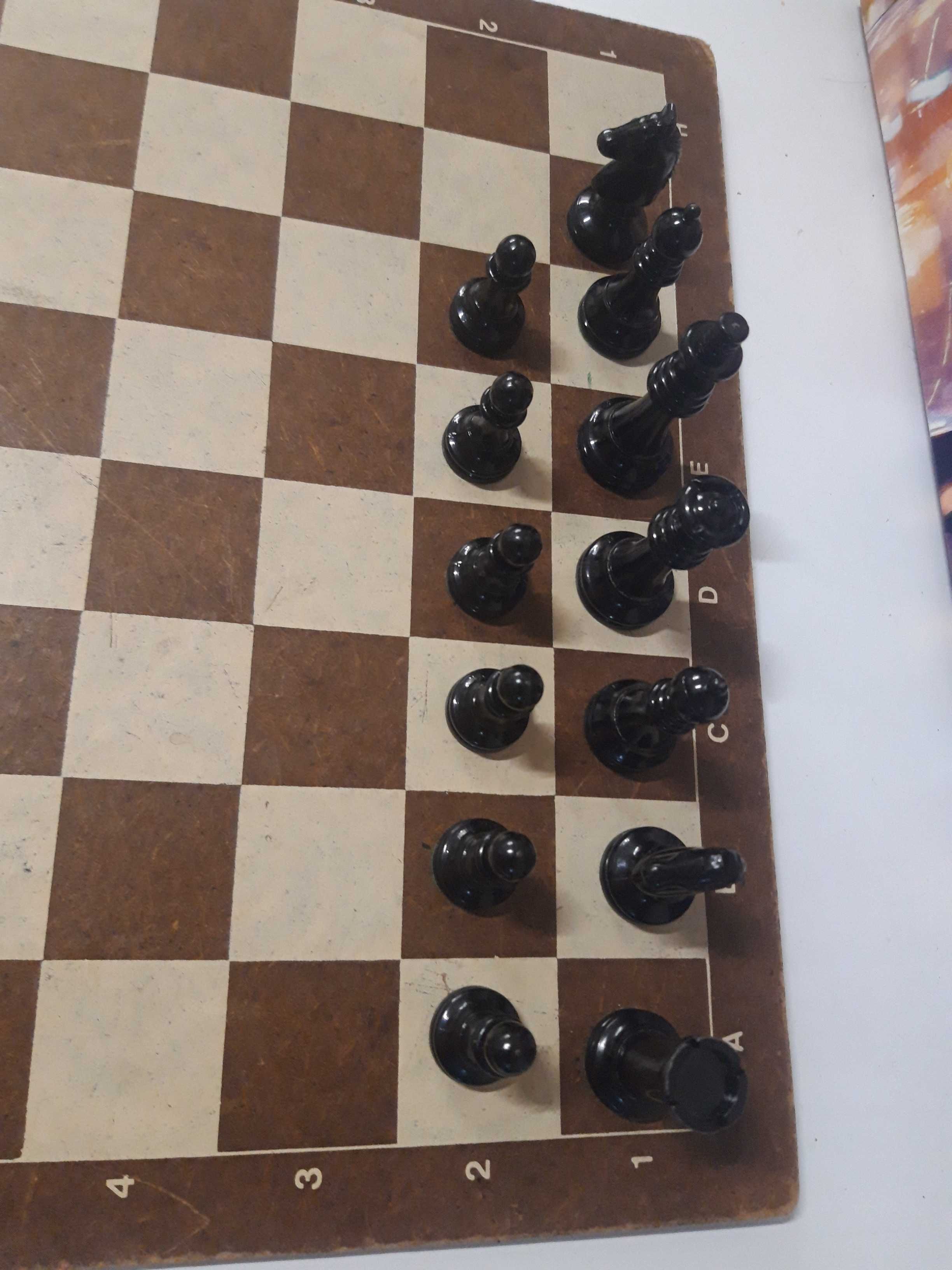 Jogo de xadrez incompleto tabuleiro + peças