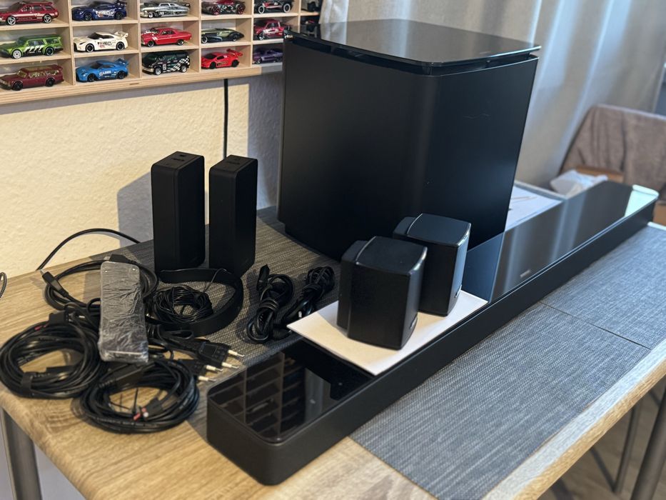Домашній кінотеантр Bose Soundbar 700 + Bass Module 700 + Speakers