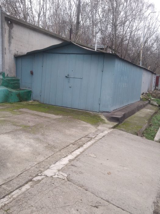 Сдам металлический гараж