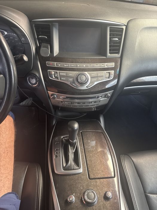 Інфініті QX60 гібпид