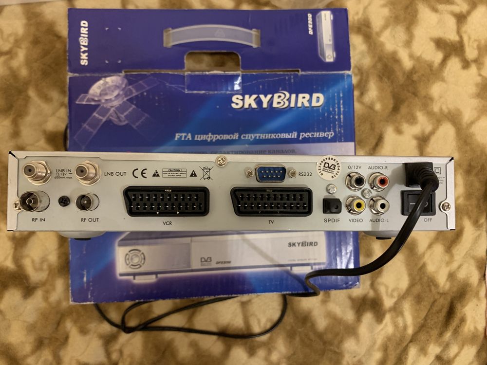 Цифровой спутиниковый ресивер Skybird DFE300