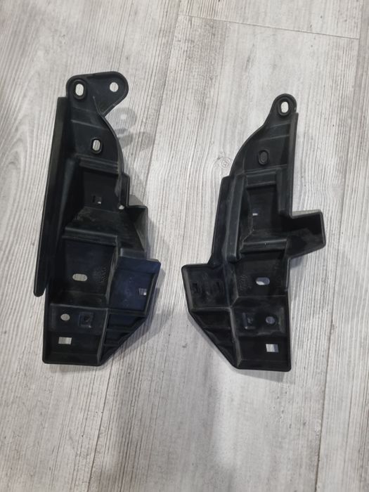 Кронштейн переднього бампера Mazda CX5 2017 2018 2019 2020 2021