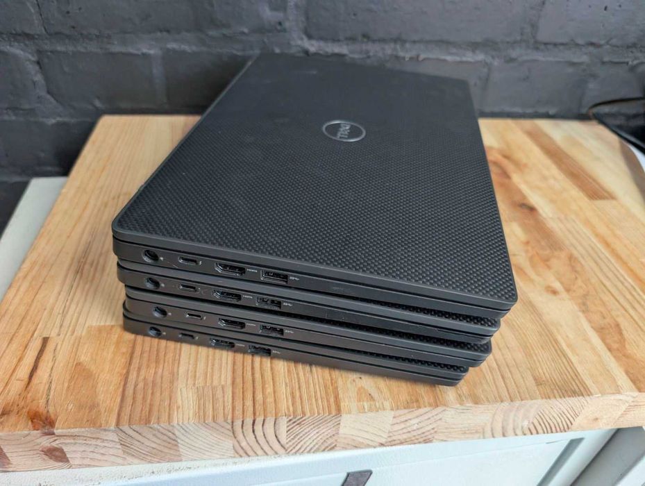 Шикарні ноутбуки для дому та роботи Ноутбук Dell Latitude 7300 є 20 шт