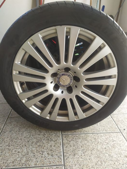 Jantes Mercedes + pneus 17 polgadas