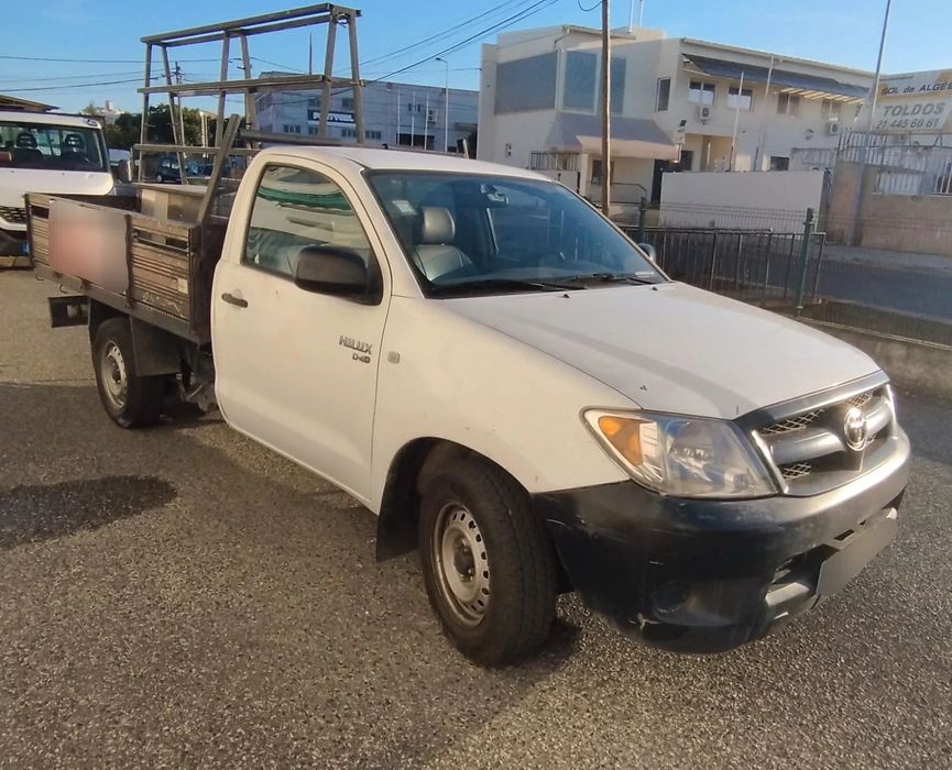 Toyota Hilux 2.5 D-4D 2WD CE AC
