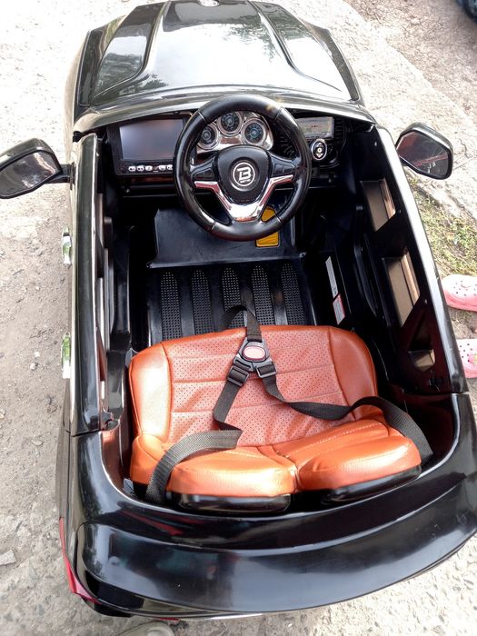 Електромобіль  БМВ