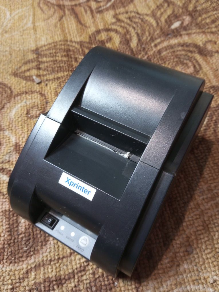 POS-принтер XPrinter XP-58IIH USB для печати чеков.