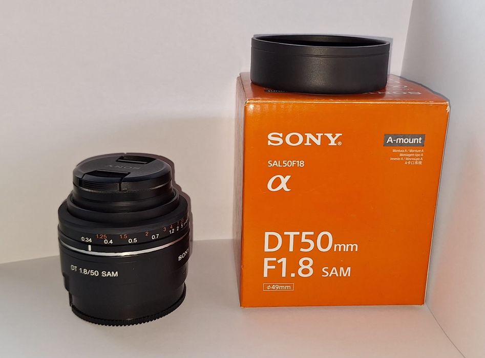 SONY DT 50mm f/1.8 SAM +Pudełko+ osłona przeciwsłoneczna