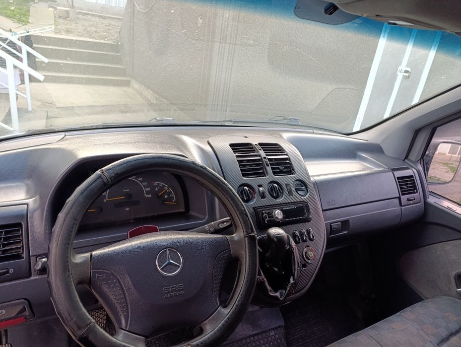 Mercedes-Benz 108