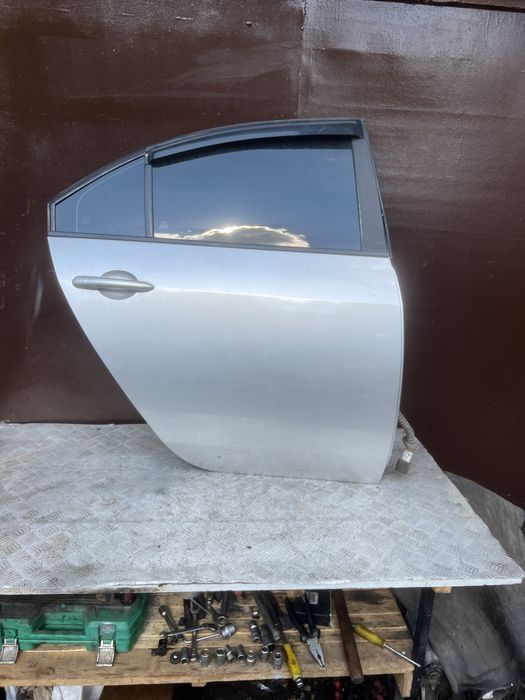 Дверь зад правая в сборе Ниссан примера год 04 nissan primera p12