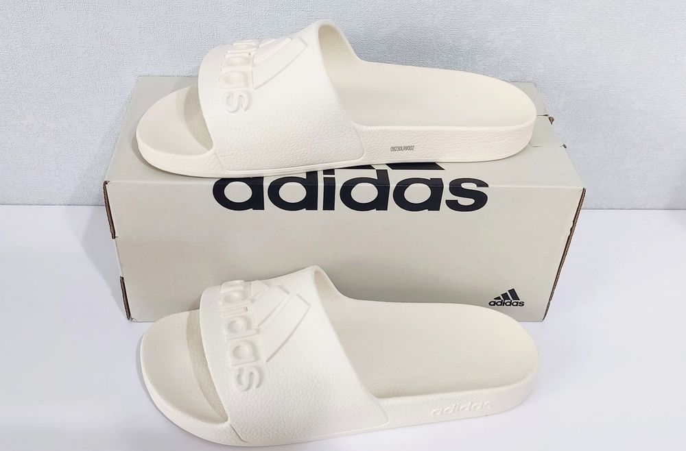 Шльопанці Adidas
