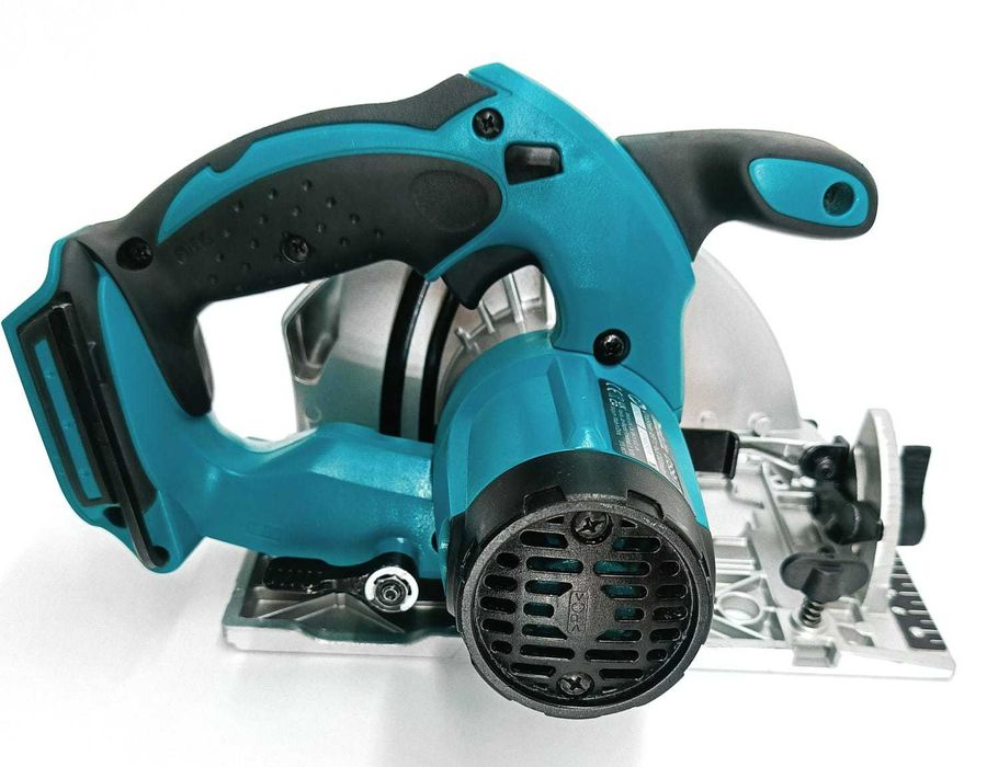 Piła tarczowa Makita DSS611Z Akumulatorowa 18V 165mm Pilarka Body