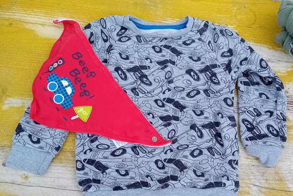 Camisola com carros tamanho 24-36 meses  + oferta babete