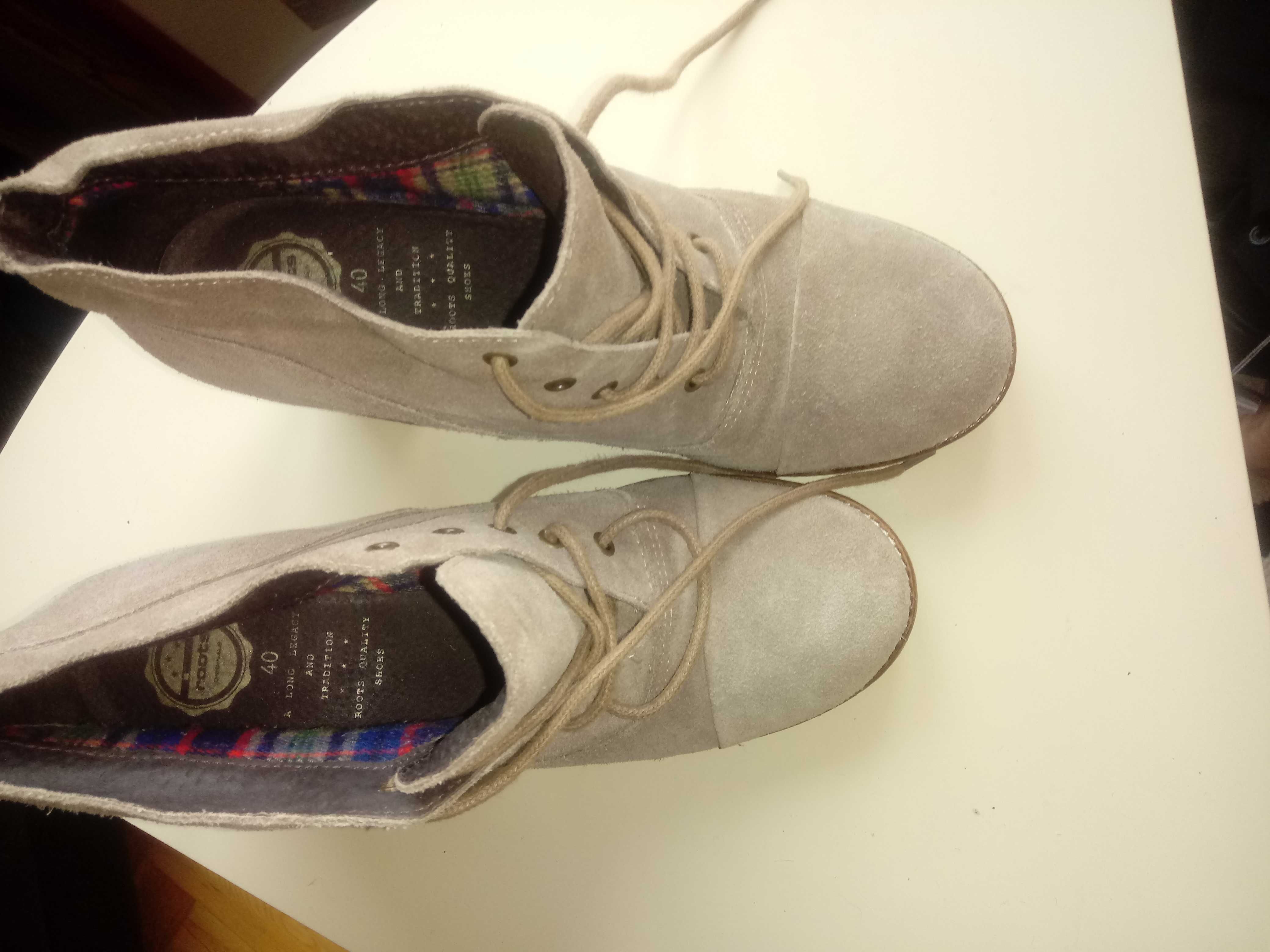 Buty zamszowe Roots r 40 obcas