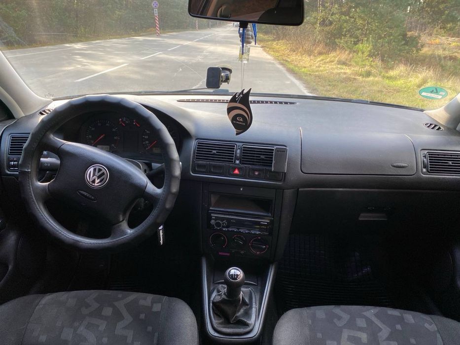 Продам VW GOLF 4 1.4 Бензин.