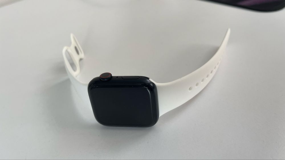 Apple Watch Series SE2 44mm Midnight M/L 2024 року (АКБ 100%)