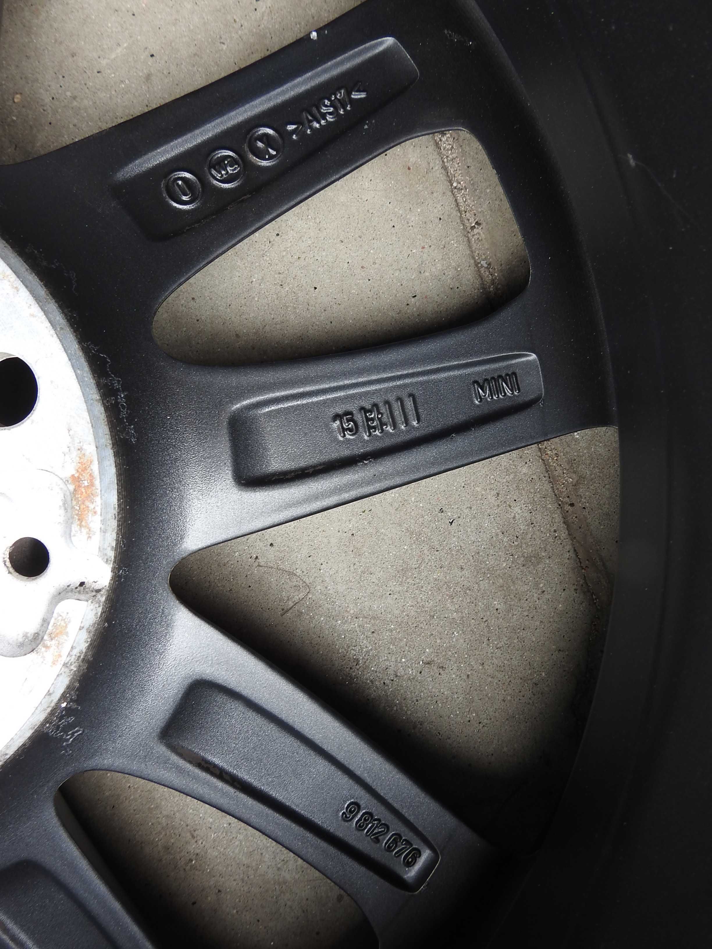 4x ALU Mini Cooper F56 F50 felgi 7x17 5x120 ET50 TPMS