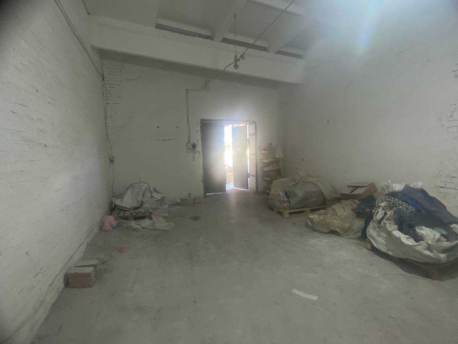 Оренда під склад/виробництво з рампою - 30, 42 кв.м.