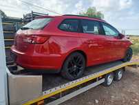 Seat Leon 1.6TDI sprowadzony dobre wyposazenie  uszkodzony