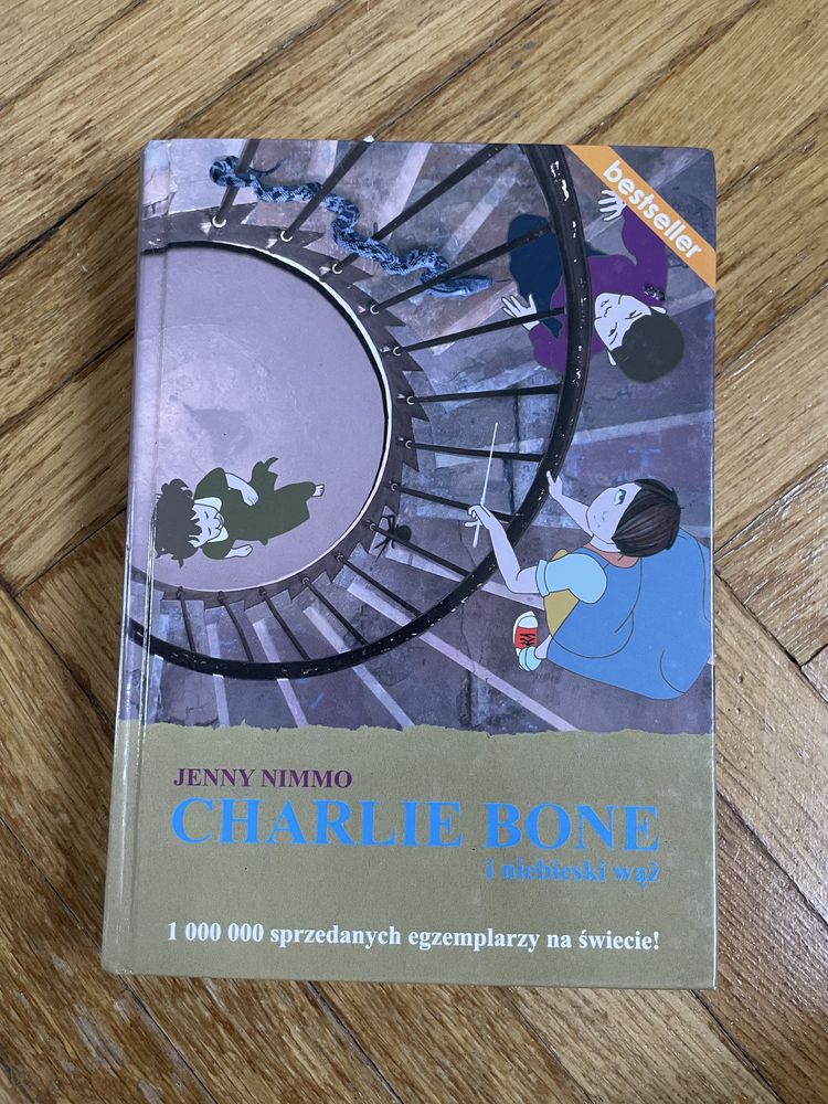 Charlie Bone i niebieski waż Jenny Nimmo