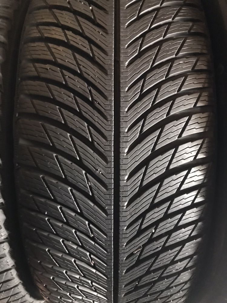 265/40/19+235/40/19 R19 Michelin Pilot Alpin 5 4шт зима