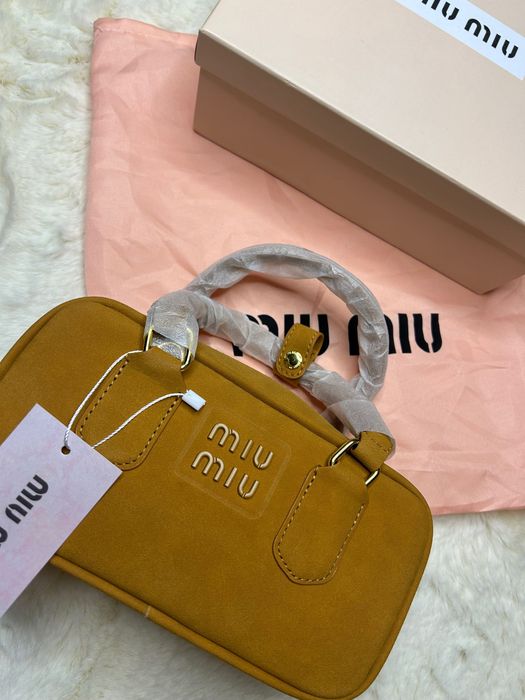 Torebka miu miu do ręki lub na ramię