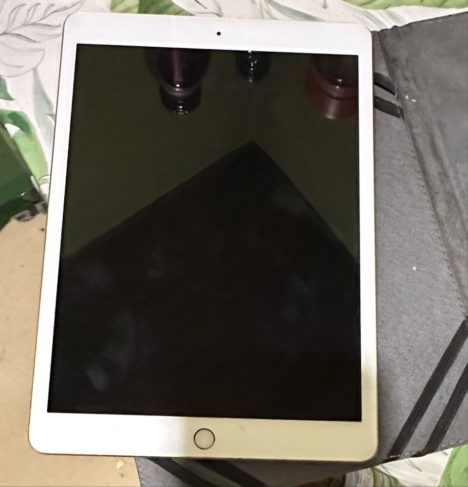 Ipad 7 Geração 32Gb Dourado como novo