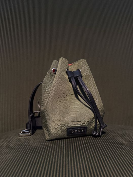 Поясна сумка DKNY