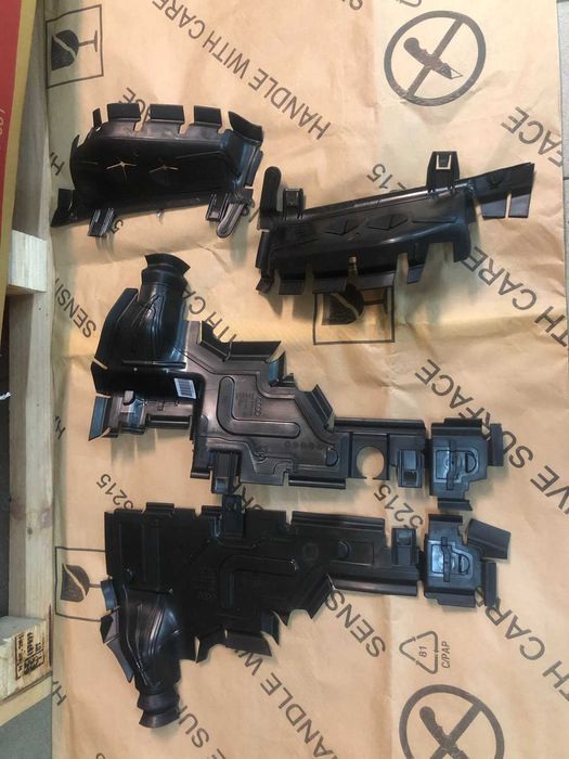 Капот Ауді Q7 4M ауді  ку7 4м капот петля петли замок