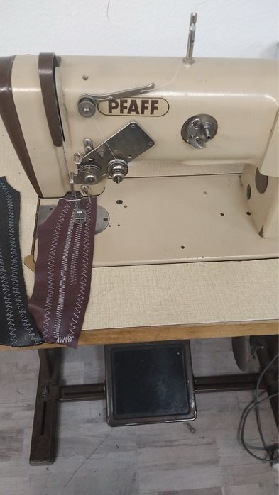 Промислова швейна машинка Pfaff 418