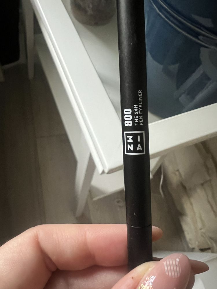 Nowy czarny eyeliner 3ina black eyeliner pen