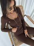 Komplet FEARLESS czekoladowy LA MANUEL top+legginsy czekolada S i M