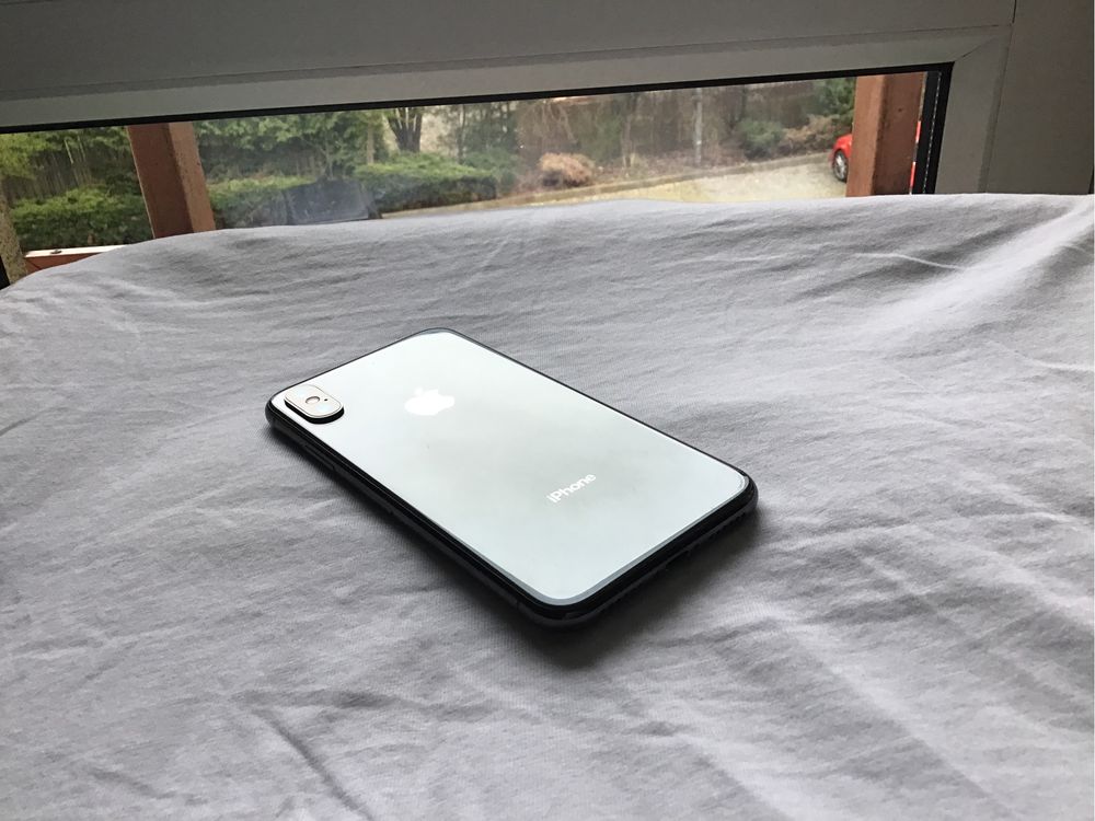IPhone X pro 256 GB etui