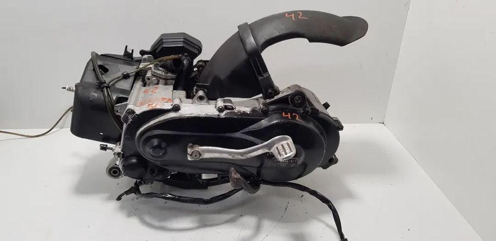 Piaggio Vespa LX 50 2T Silnik