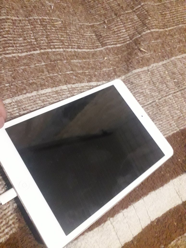 Продам iPad модель А1432