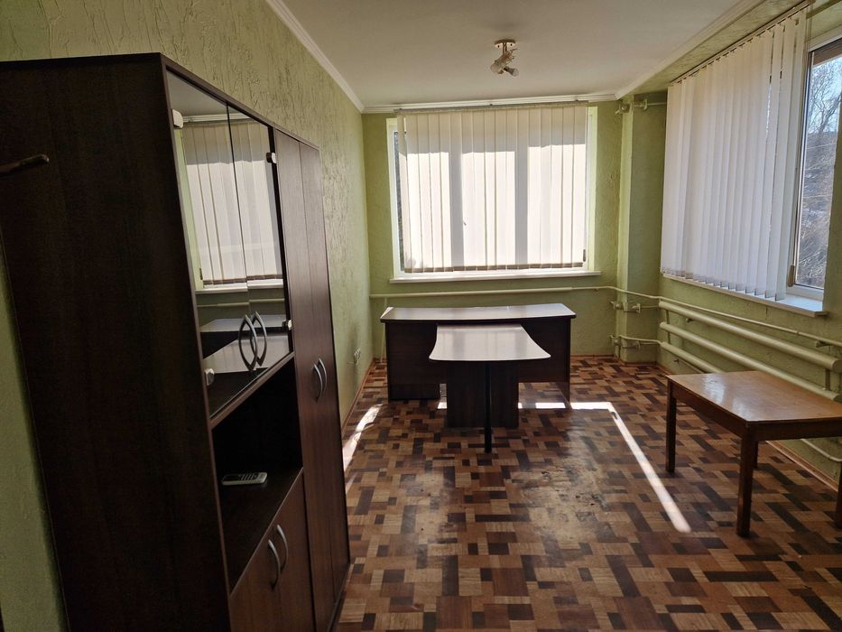 Виробничі, складські приміщення, ангари, промислові майданчики, офіси