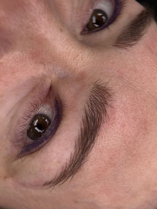 Волоскова техніка брів. Перманентний макіяж