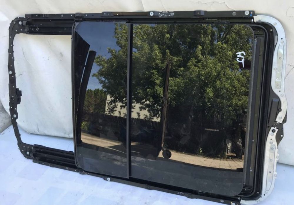 Люк панорама криша стекло W203 204 245 211 164 221 169 166 212 213 218