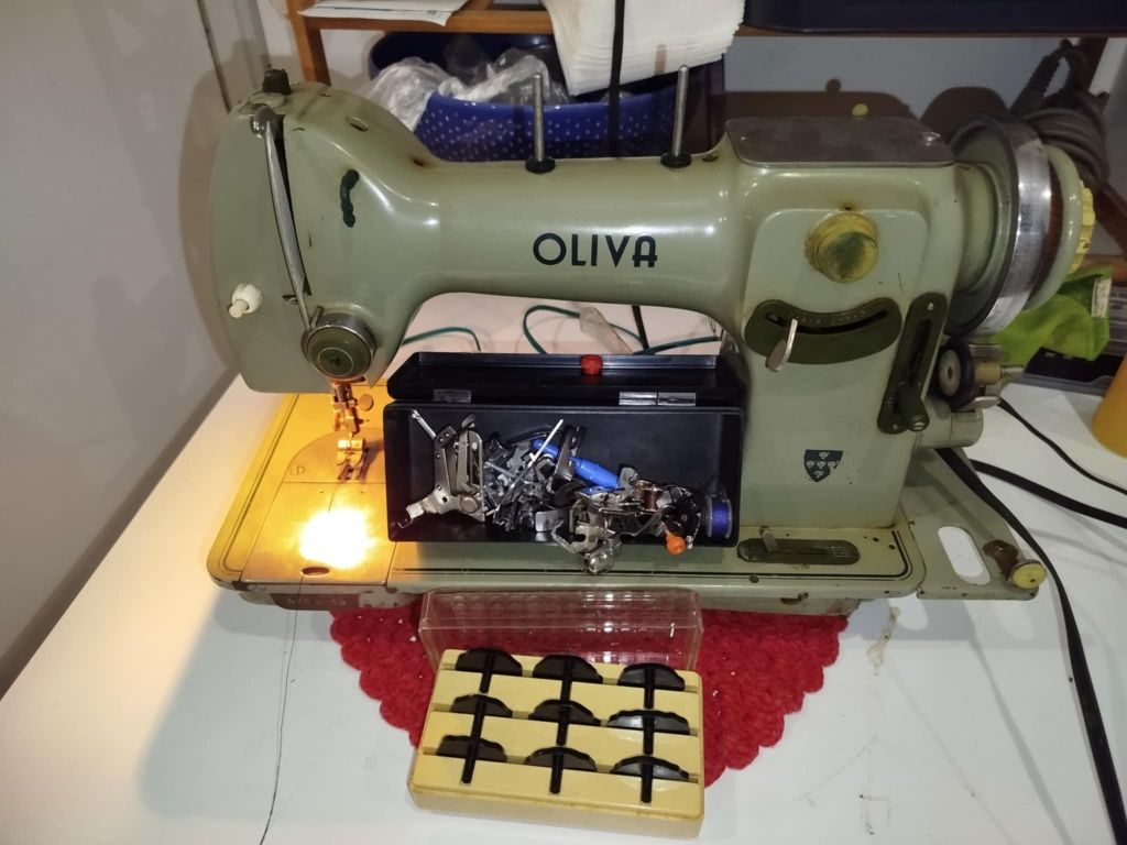 Máquina de costura oliva cl50